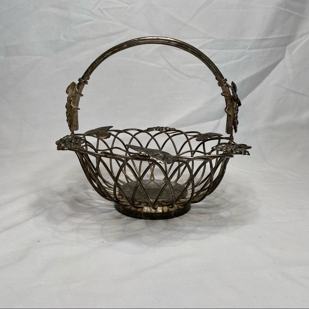 Vintage Godinger Silver Art Grape Basket For Bread